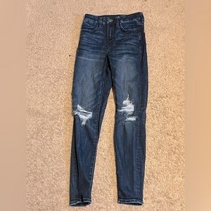 american eagle distressed skinny jeans